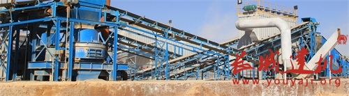 投資一套小型工程混凝土攪拌站價格多少錢?