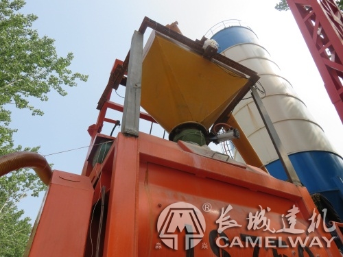 強(qiáng)制式混凝土攪拌機(jī)設(shè)備報(bào)價(jià)