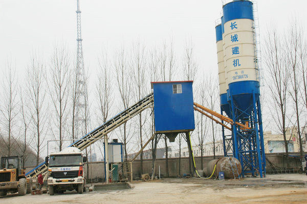 周口西華60攪拌站現(xiàn)場