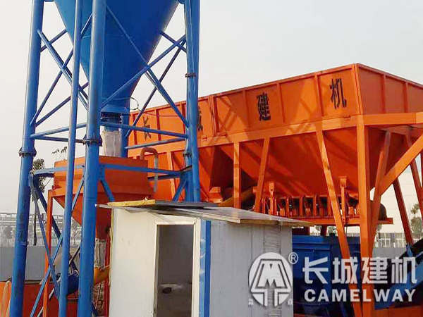 600噸每小時穩(wěn)定土拌合站設備