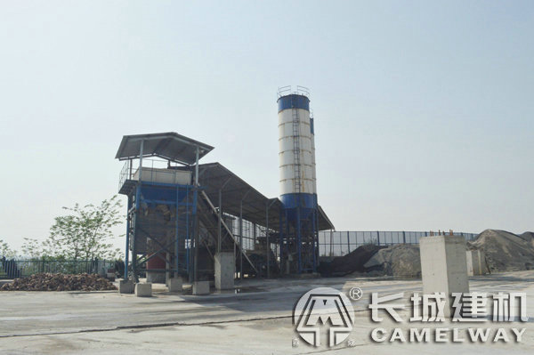 600噸每小時穩(wěn)定土拌合站設備