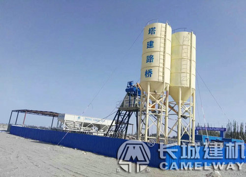 小型移動式混凝土攪拌站設(shè)備價格