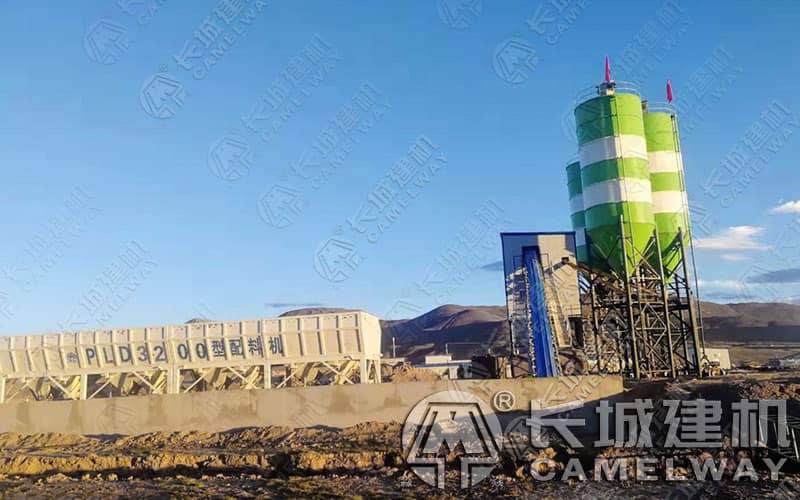 一套110攪拌站大概需要多少錢，時產(chǎn)110方砼攪拌站