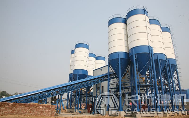 高鐵攪拌站水泥倉的標(biāo)配