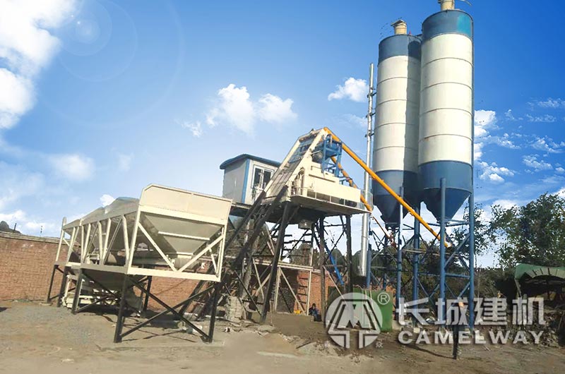 水穩(wěn)攪拌機(jī)加工現(xiàn)場