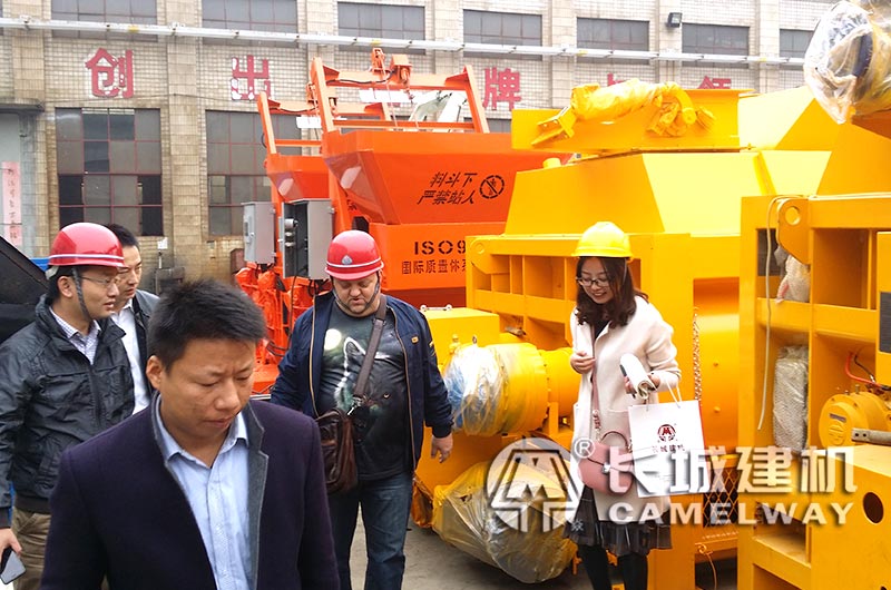 hzs120混凝土攪拌機兩方攪拌機