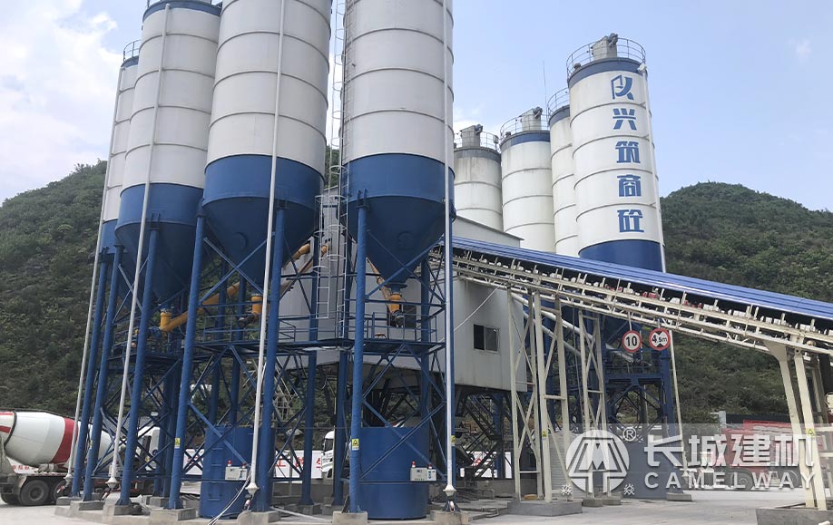 長城180攪拌站機(jī)組設(shè)備客戶現(xiàn)場