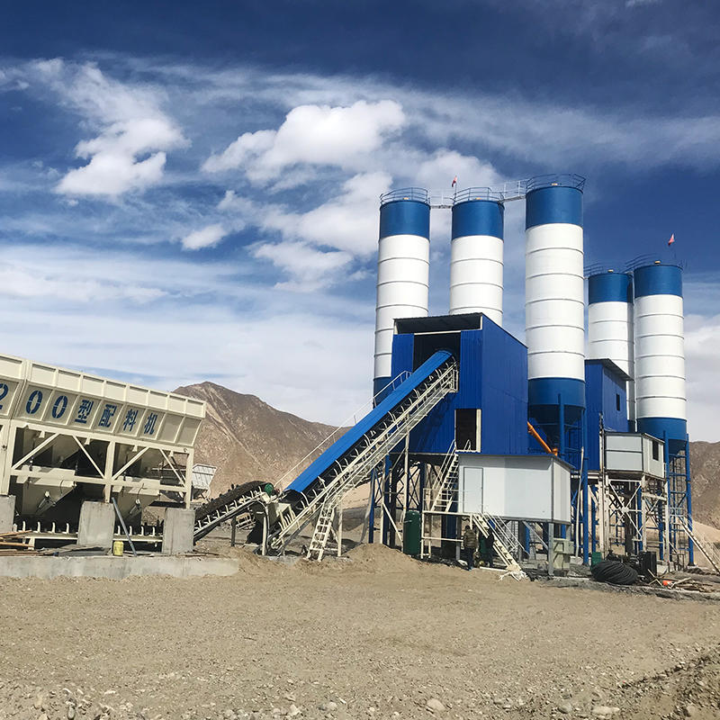 建一個標準型hzs120混凝土攪拌站一年能賺多少錢