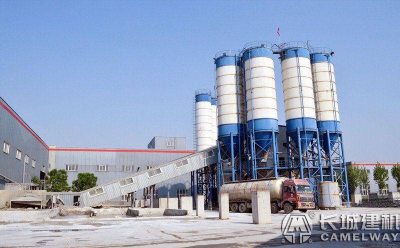 長(zhǎng)城建機(jī)-三立攪拌站雙站現(xiàn)場(chǎng)