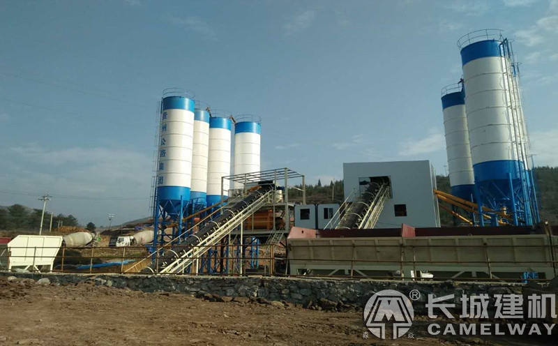 建個(gè)商混HZS120型號(hào)攪拌站需要多少錢？